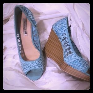 Turquoise Blue Peep Toe Wedges